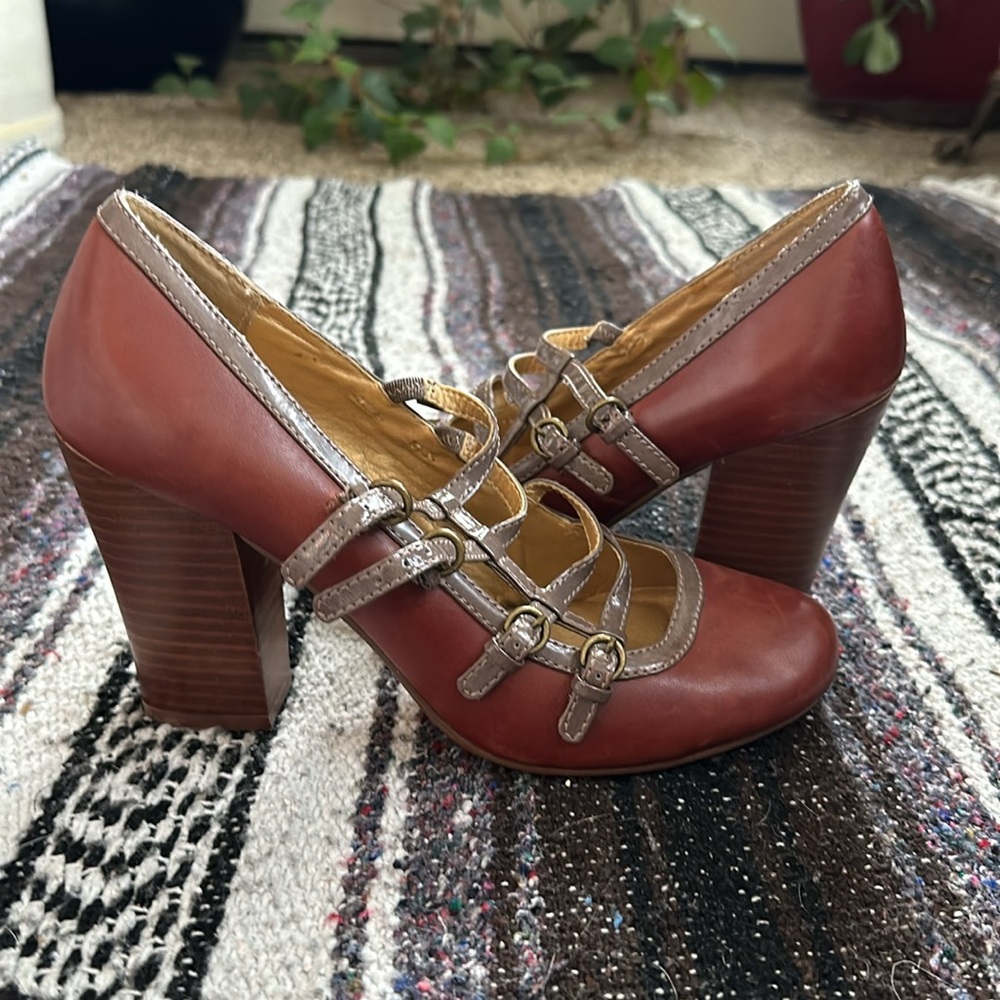 Seychelles Brand New Leather Heels
